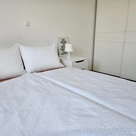 Whitehill House Апартаменти *